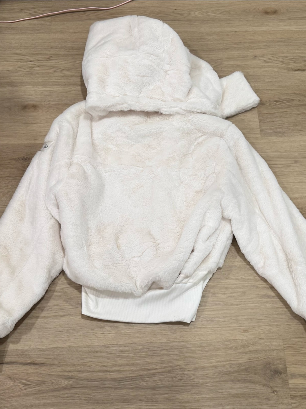 ALO Yoga Cream White Faux Fur Hooded Jacket - Picture 3 of 4